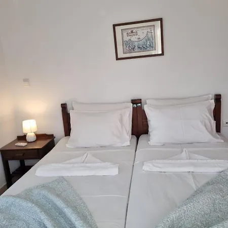 Blazis House Almirida