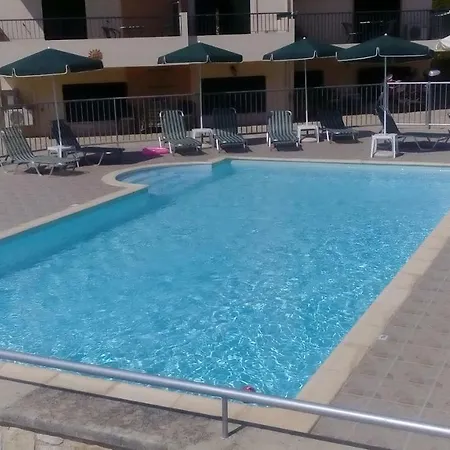 Irida -ex Blazis House * Almirida